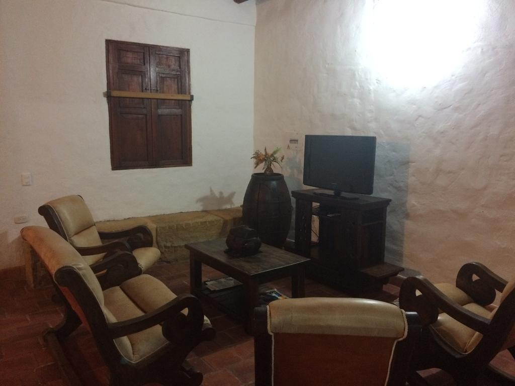 Casa De Huespedes Samuel Villa Barichara Exterior photo